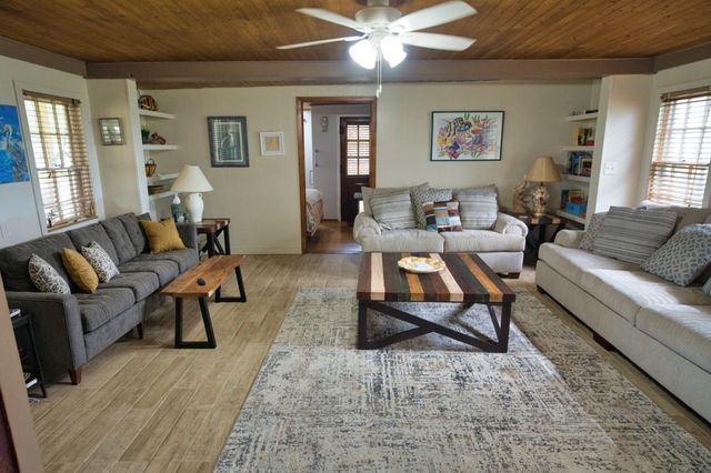 828 County Road 206, Sargent, TX 77414