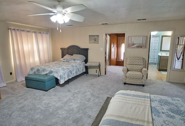 828 County Road 206, Sargent, TX 77414