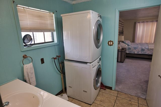 828 County Road 206, Sargent, TX 77414