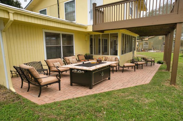 828 County Road 206, Sargent, TX 77414