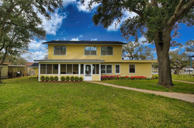 828 County Road 206, Sargent, TX 77414