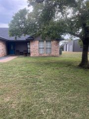 109 Odel Drive, Weatherford, TX 76085