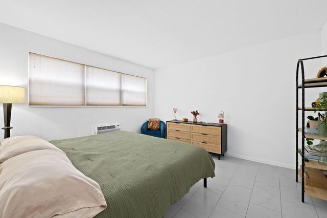 625 Antioch Ave 208, Fort Lauderdale, FL 33304