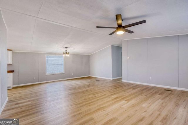 1060 Fairmont Drive, Hampton, GA 30228