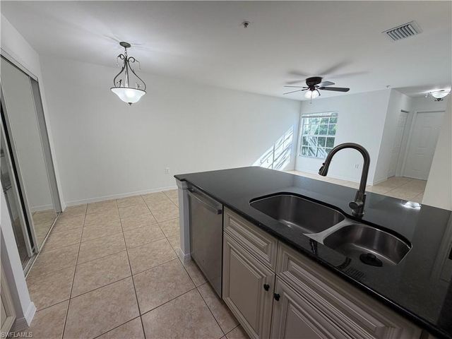 14880 Pleasant Bay LN 2102, Naples, FL 34119