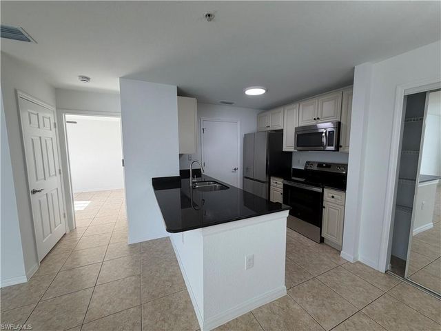 14880 Pleasant Bay LN 2102, Naples, FL 34119