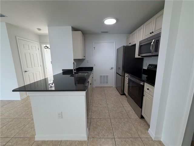 14880 Pleasant Bay LN 2102, Naples, FL 34119