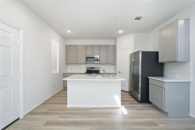 500 Municipal DR 303, Leander, TX 78641