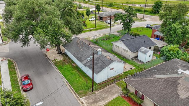 2915 Kashmere Street, Houston, TX 77026