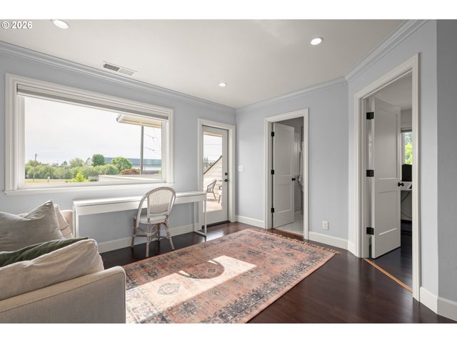 642 W 15TH Ave, Eugene, OR 97402