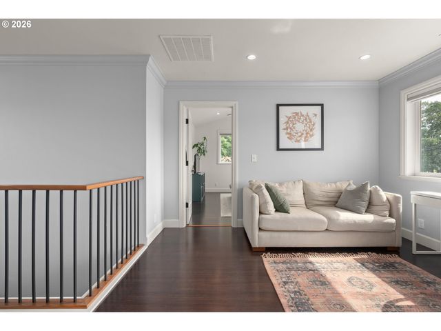 642 W 15TH Ave, Eugene, OR 97402