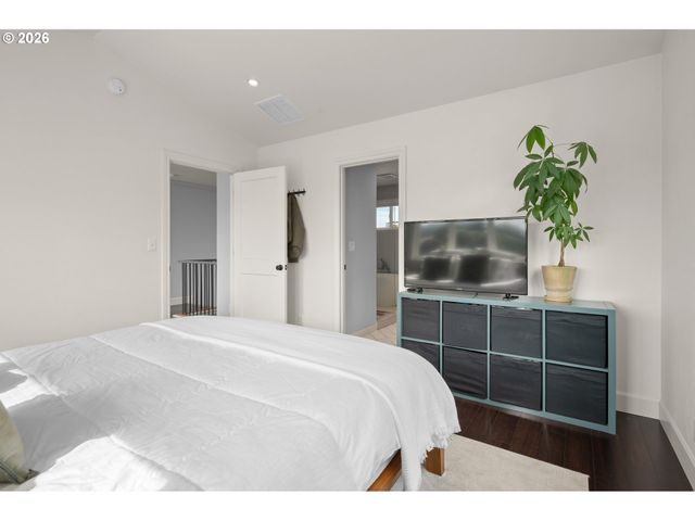 642 W 15TH Ave, Eugene, OR 97402