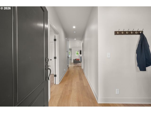 642 W 15TH Ave, Eugene, OR 97402