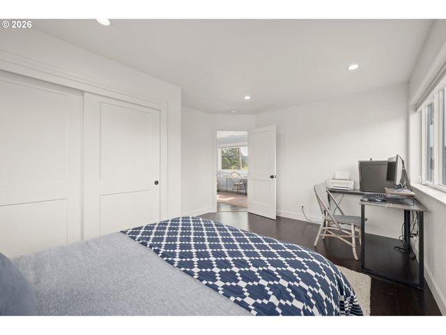 642 W 15TH Ave, Eugene, OR 97402