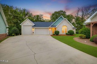 205 Bridgewater Court, Gray, TN 37615