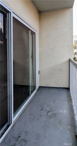 214 S Alexandria Avenue 102, Los Angeles, CA 90004