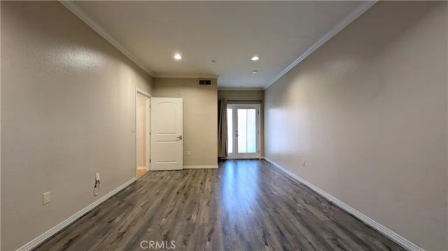 214 S Alexandria Avenue 102, Los Angeles, CA 90004