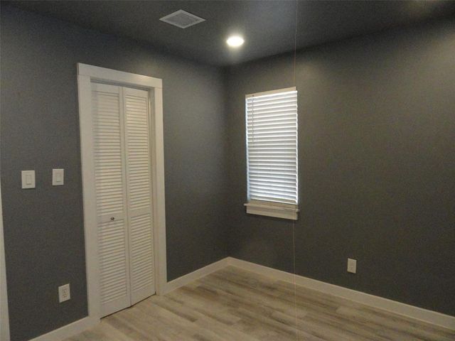 1512 SE 65th Street, Valley Brook, OK 73149