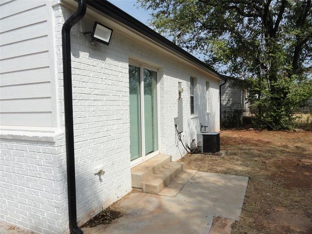 1512 SE 65th Street, Valley Brook, OK 73149