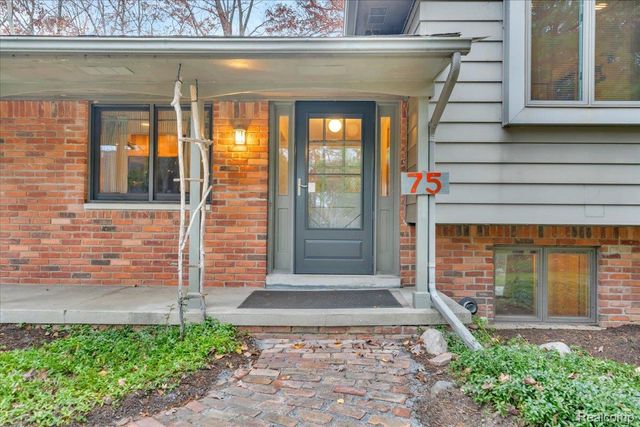 75 Ridgemont Road, Oxford Charter Township, MI 48370