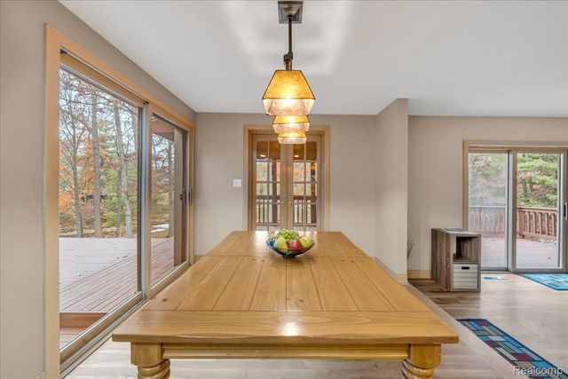 75 Ridgemont Road, Oxford Charter Township, MI 48370