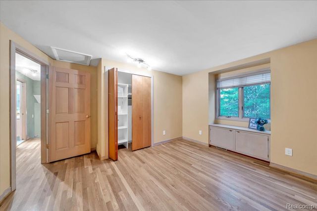 75 Ridgemont Road, Oxford Charter Township, MI 48370