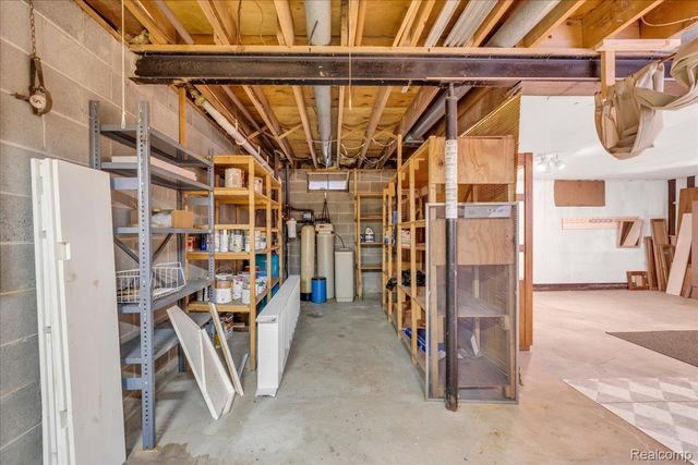 75 Ridgemont Road, Oxford Charter Township, MI 48370