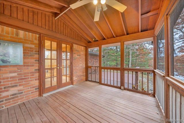 75 Ridgemont Road, Oxford Charter Township, MI 48370