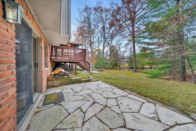 75 Ridgemont Road, Oxford Charter Township, MI 48370