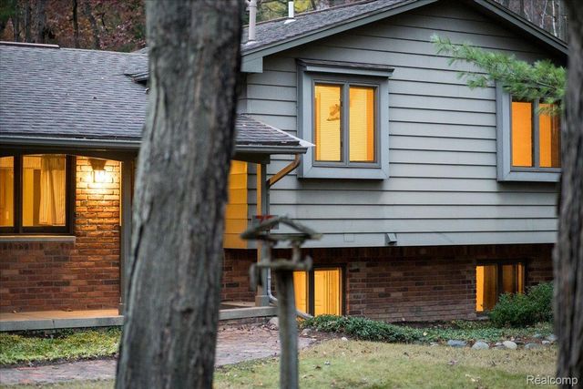 75 Ridgemont Road, Oxford Charter Township, MI 48370