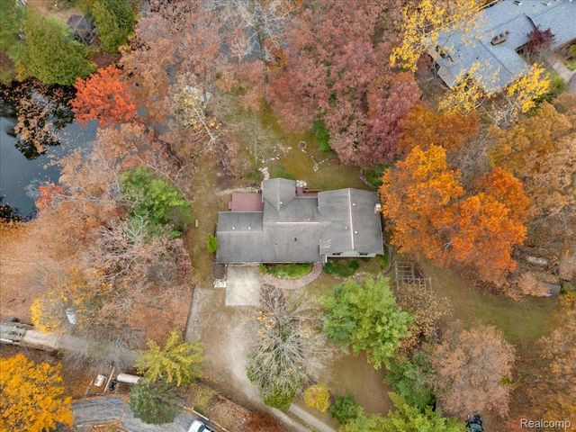 75 Ridgemont Road, Oxford Charter Township, MI 48370