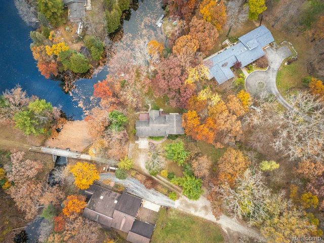 75 Ridgemont Road, Oxford Charter Township, MI 48370