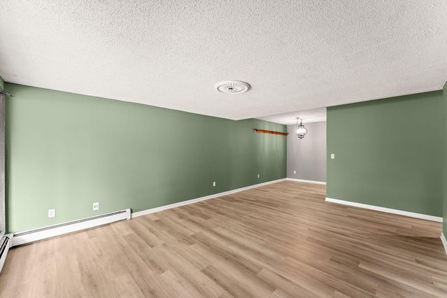 4207 Lakeside Avenue N 134, Brooklyn Center, MN 55429
