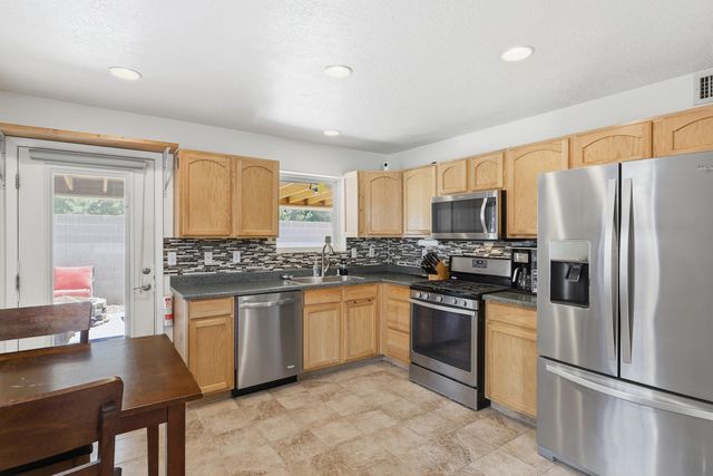 5740 Pinon Grande Road NW, Albuquerque, NM 87114