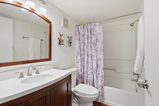 5740 Pinon Grande Road NW, Albuquerque, NM 87114
