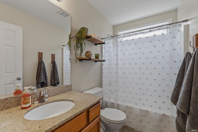 2350 Harwood Street, South Bend, IN 46614