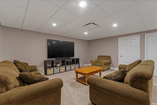 2350 Harwood Street, South Bend, IN 46614