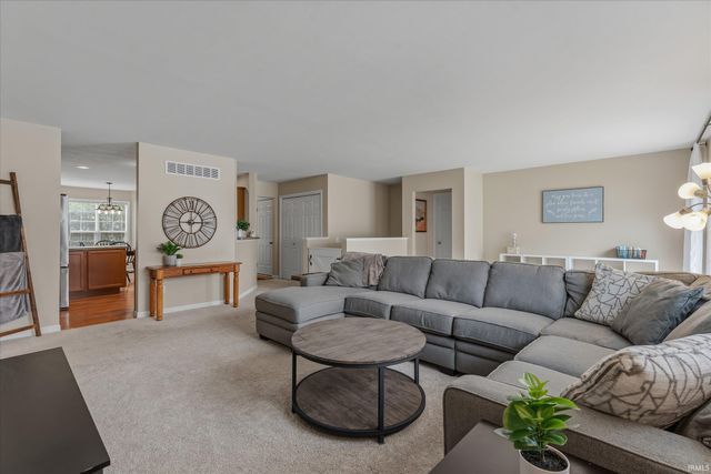 2350 Harwood Street, South Bend, IN 46614