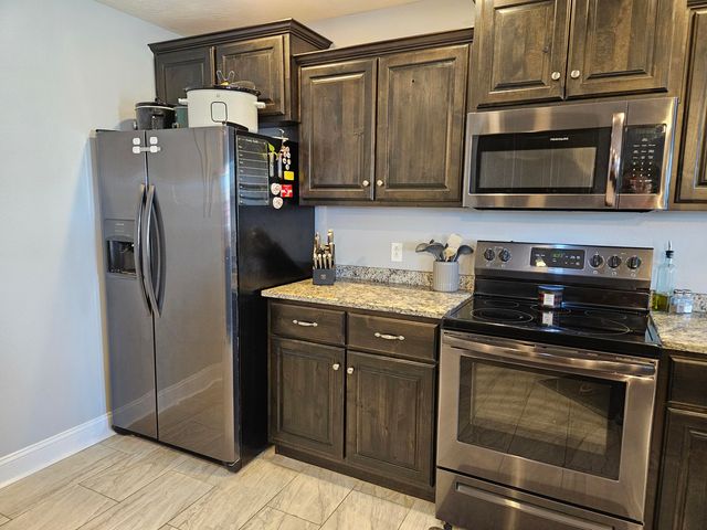 427 Todd Lane, Mt Vernon, MO 65712