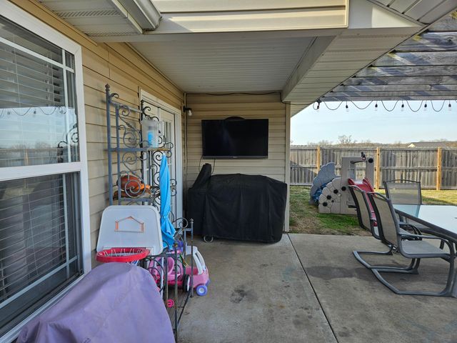 427 Todd Lane, Mt Vernon, MO 65712