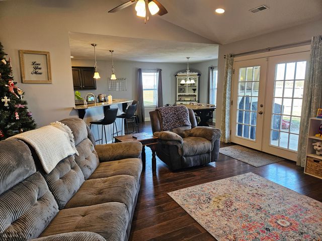 427 Todd Lane, Mt Vernon, MO 65712