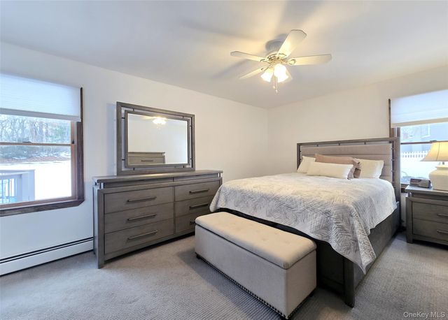 25 Spruceton Street, Selden, NY 11784