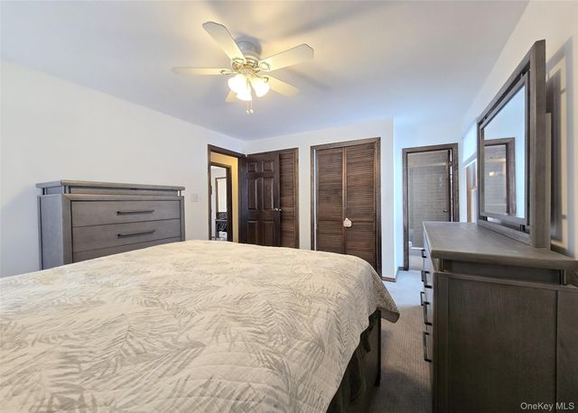 25 Spruceton Street, Selden, NY 11784