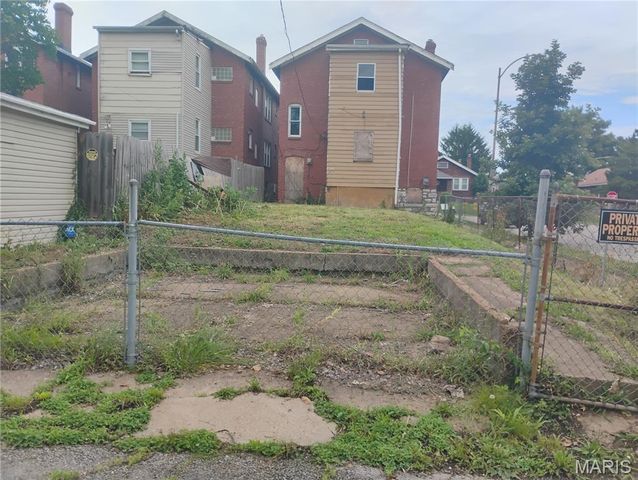 4700 Lee Avenue, St Louis, MO 63115