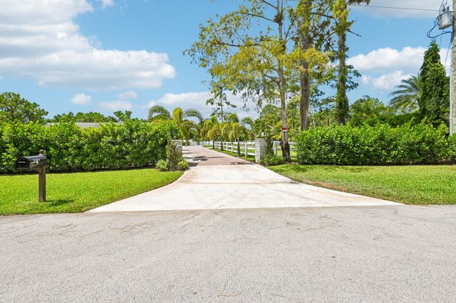 1401 Pelham Road, Wellington, FL 33414