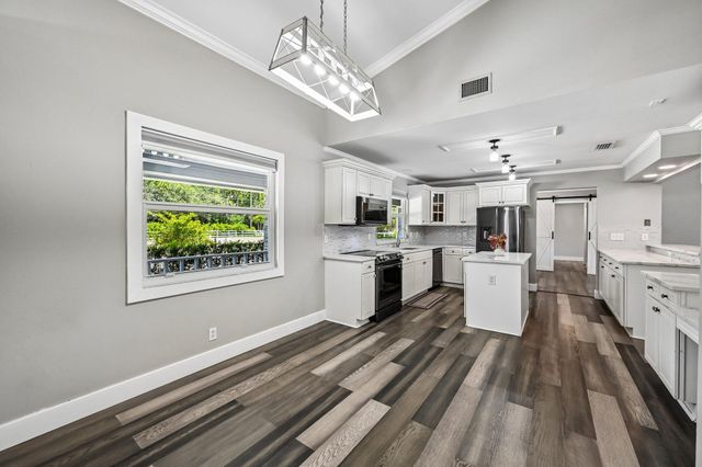 1401 Pelham Road, Wellington, FL 33414