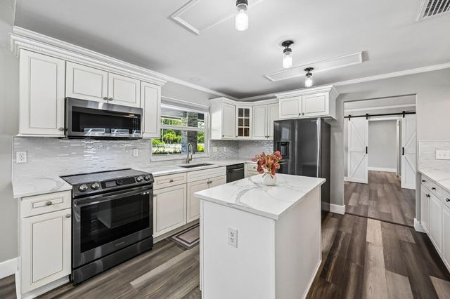 1401 Pelham Road, Wellington, FL 33414