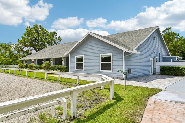 1401 Pelham Road, Wellington, FL 33414