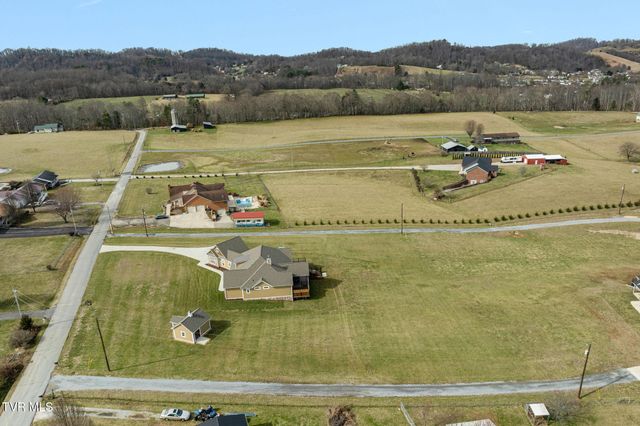 132 Hamilton Road, Elizabethton, TN 37643