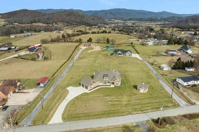 132 Hamilton Road, Elizabethton, TN 37643